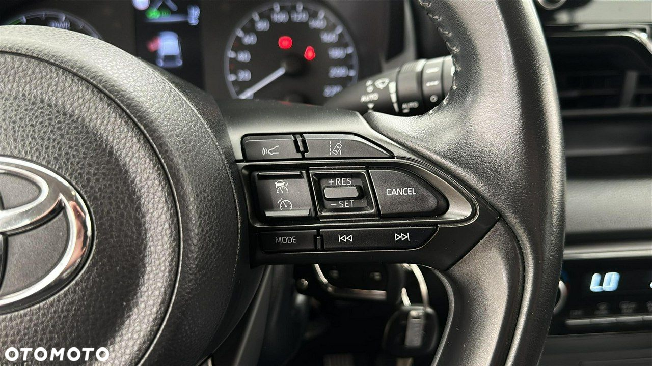 Toyota Yaris - 22