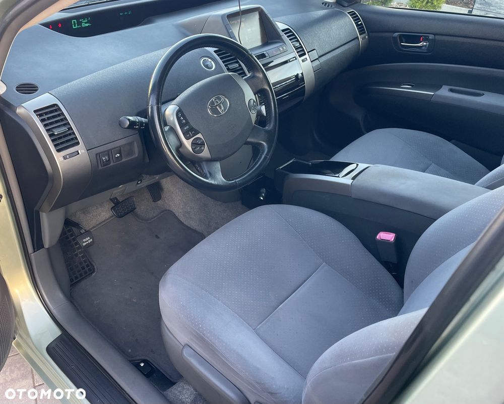 Toyota Prius 1.5 VVT-i Sol (nav) - 16