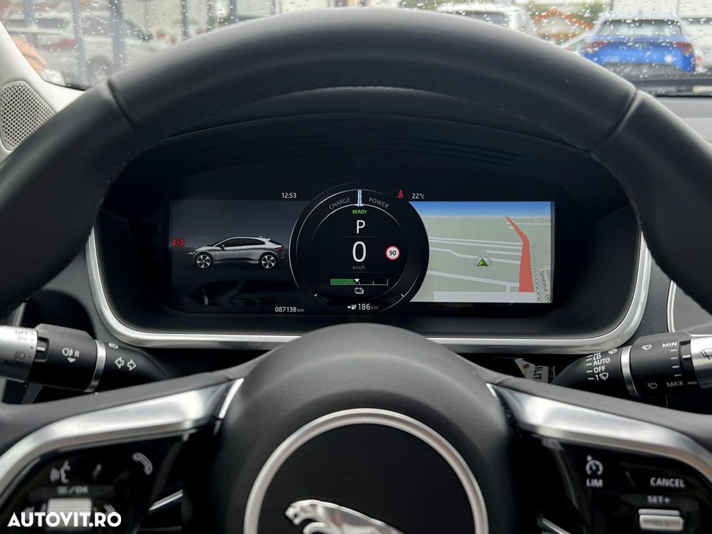 Jaguar I-Pace - 27