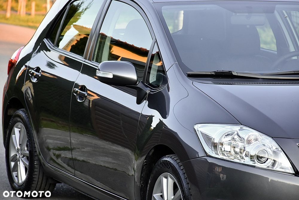 Toyota Auris 1.6 Life+ - 9