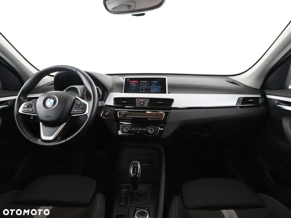 BMW X1 sDrive16d - 16