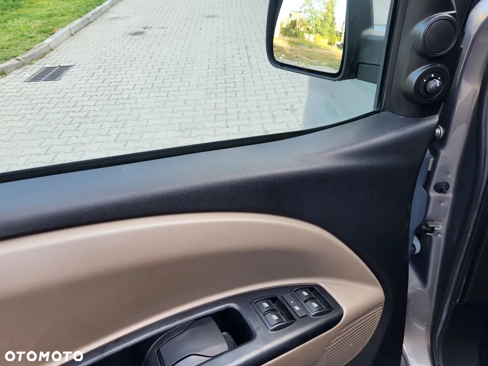 Opel Combo - 10
