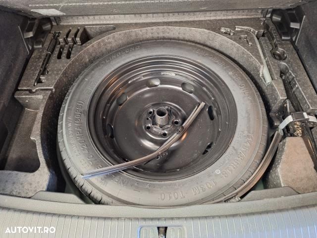 Volkswagen Tiguan - 4