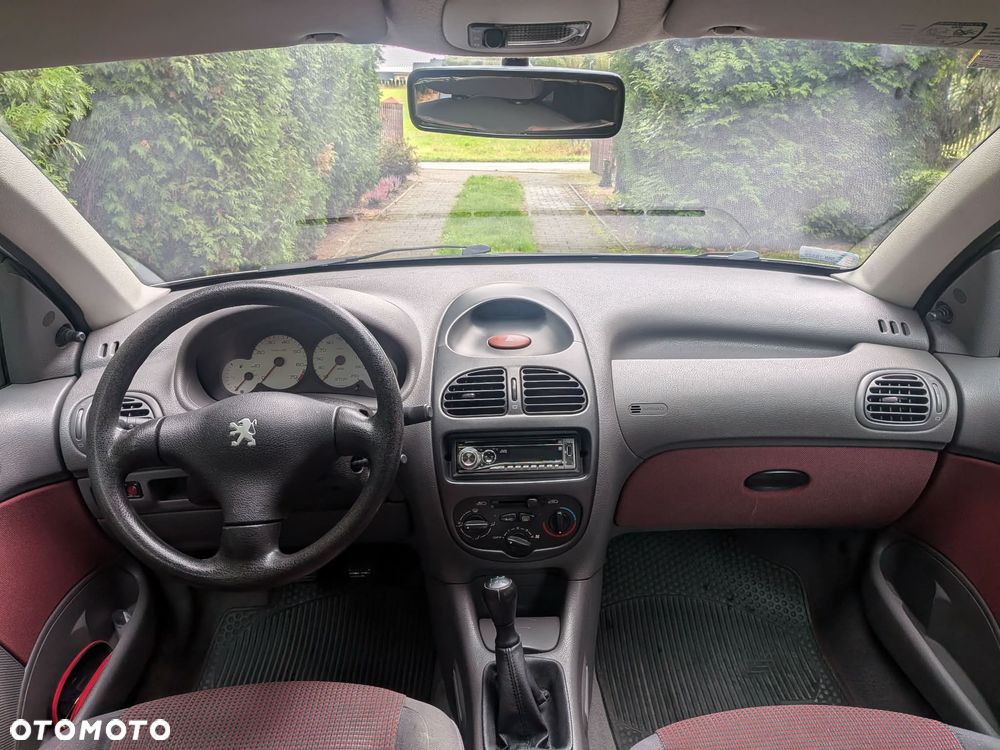 Peugeot 206 - 6