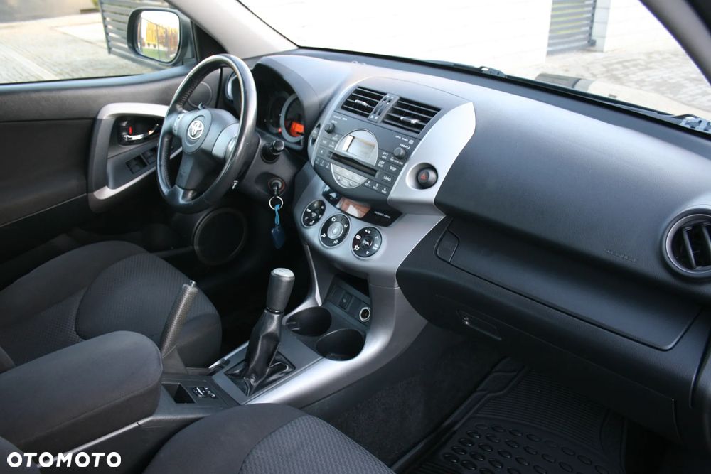 Toyota RAV4 2.0 4x4 Sol - 18