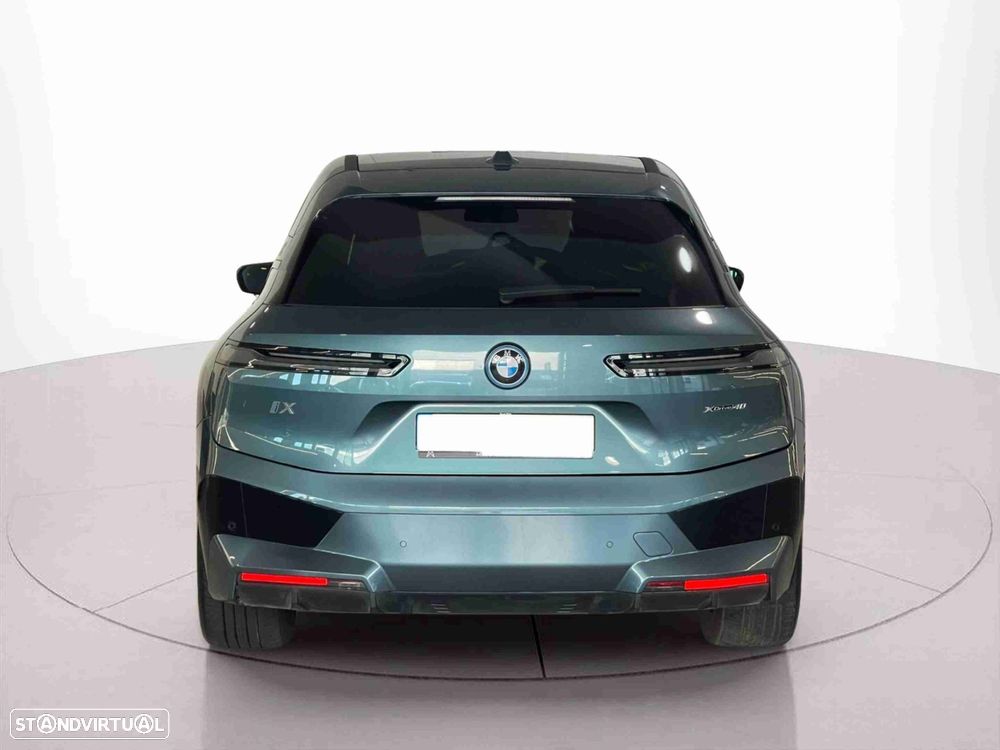 BMW iX xDrive 40 Pack Desportivo - 3
