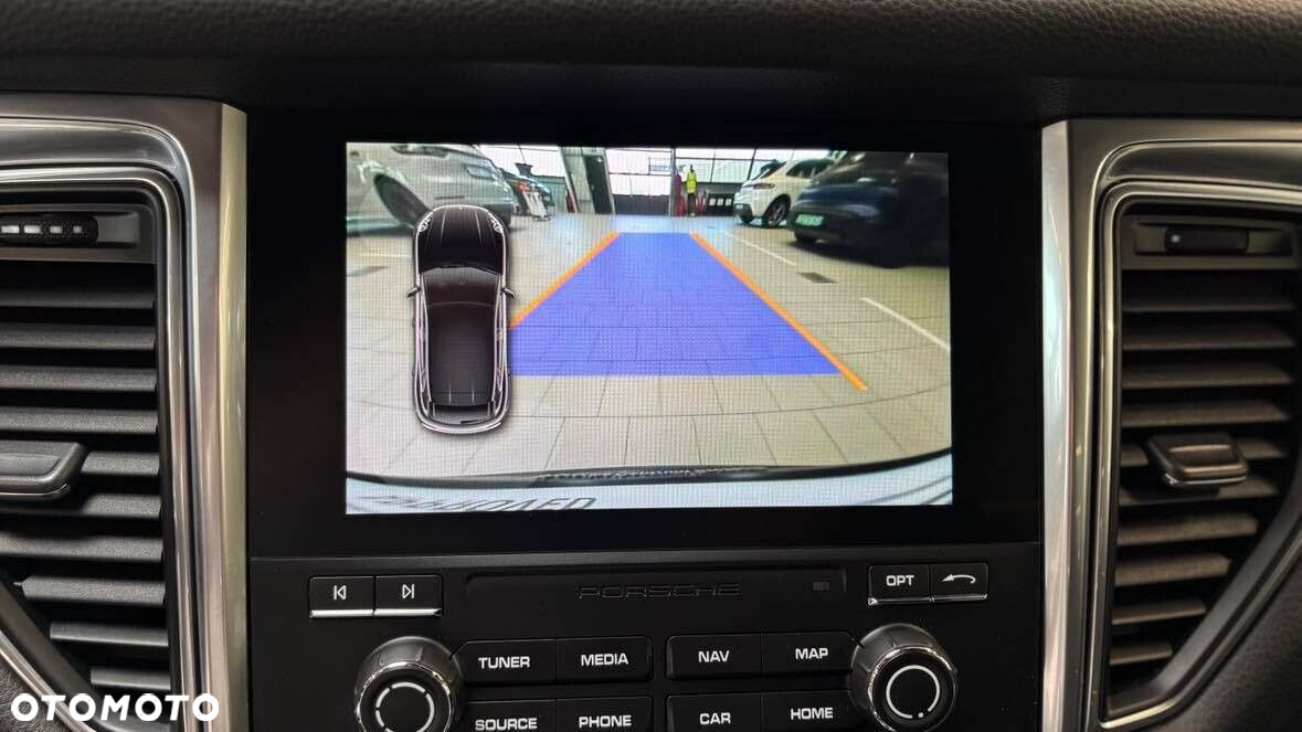 Porsche Macan Standard - 23