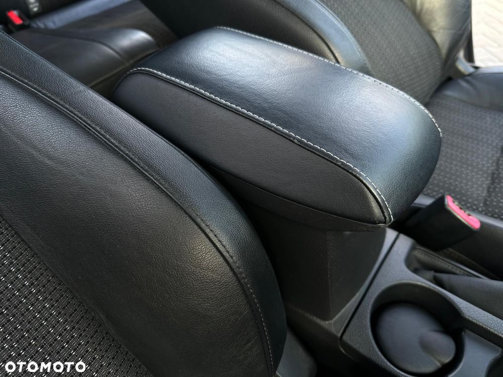 Toyota Auris - 23