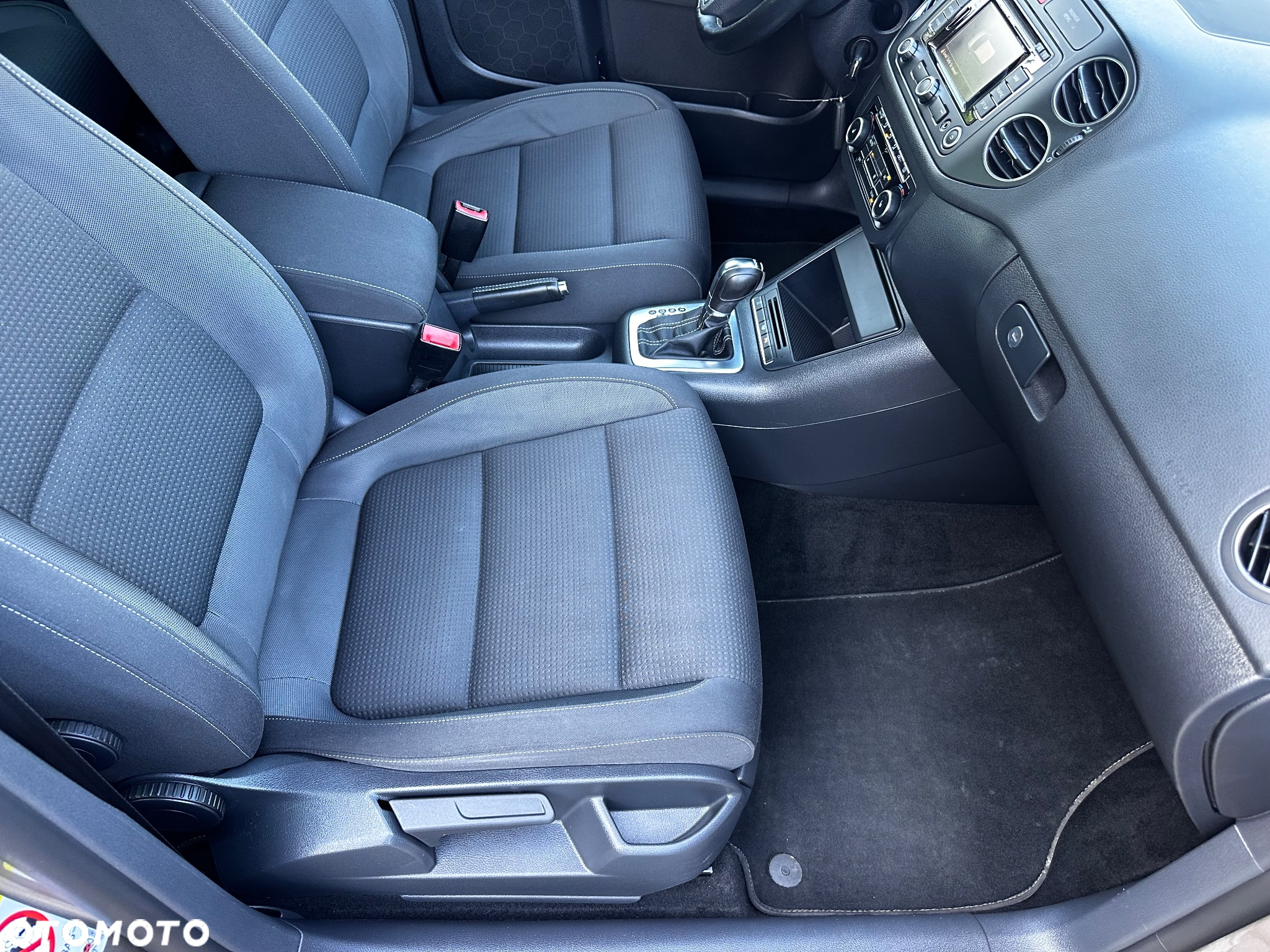 Volkswagen Golf Plus 1.4 TSI DSG Style - 29