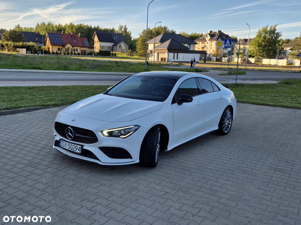 Mercedes-Benz CLA 220 7G-DCT AMG Line - 1