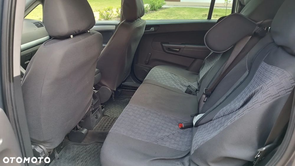 Opel Zafira 1.8 - 12