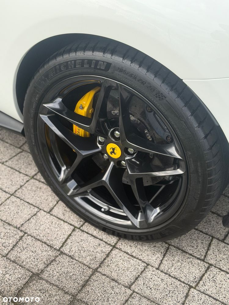 Ferrari Roma - 6
