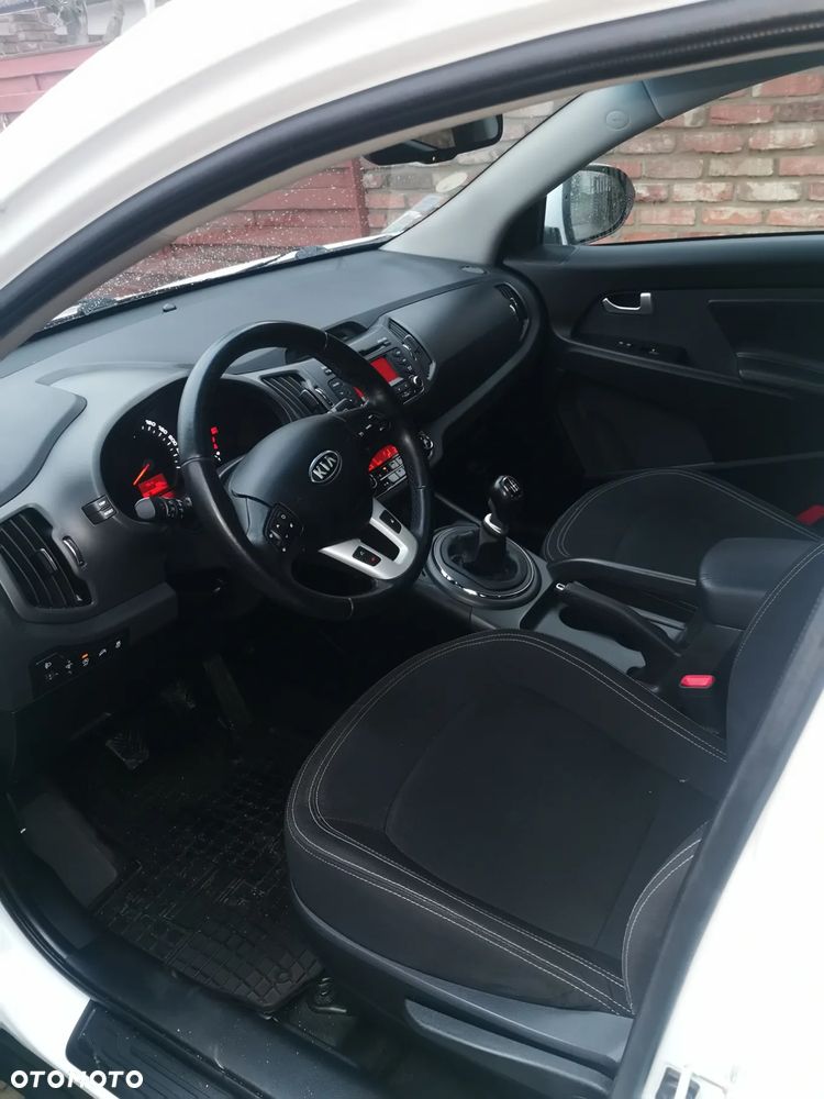 Kia Sportage 1.7 CRDI 2WD Attract - 17