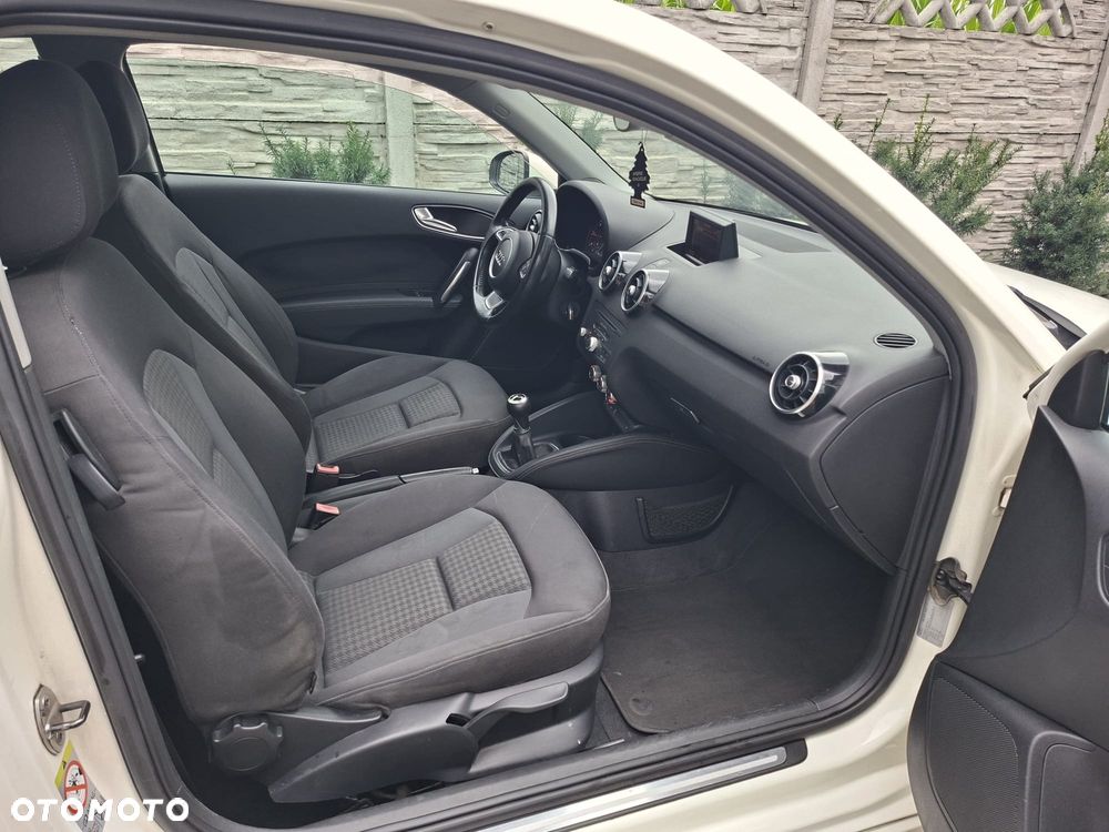 Audi A1 3-drzwiowe 1.6 TDI S line edition - 17