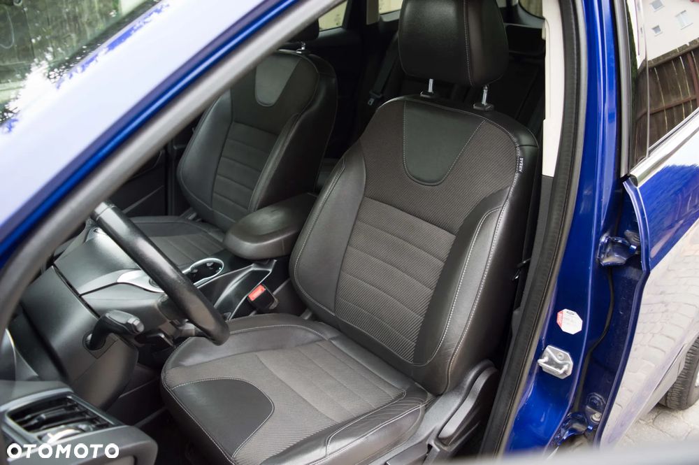 Ford Kuga 2.0 TDCi 2x4 Individual - 16