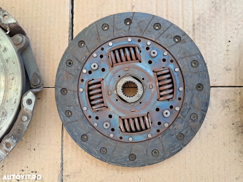 Kit set ambreiaj ( placa presiune, disc ) Volanta Originale Kia Ceed 1.6crdi, Rio, Soul, Hyundai i30 - 6