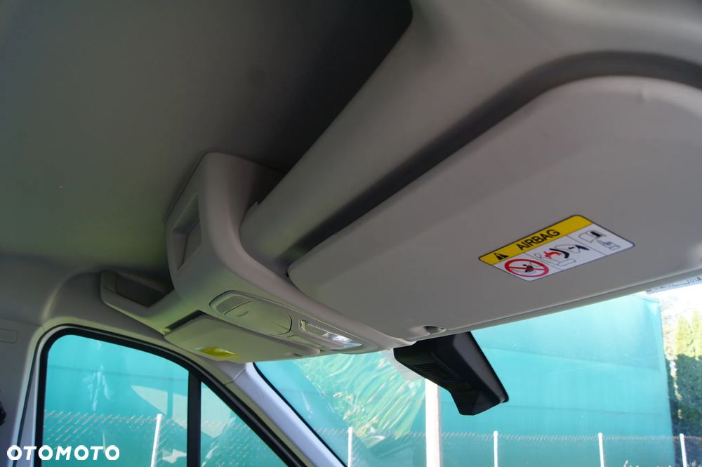 Maxus Deliver 9 - 10