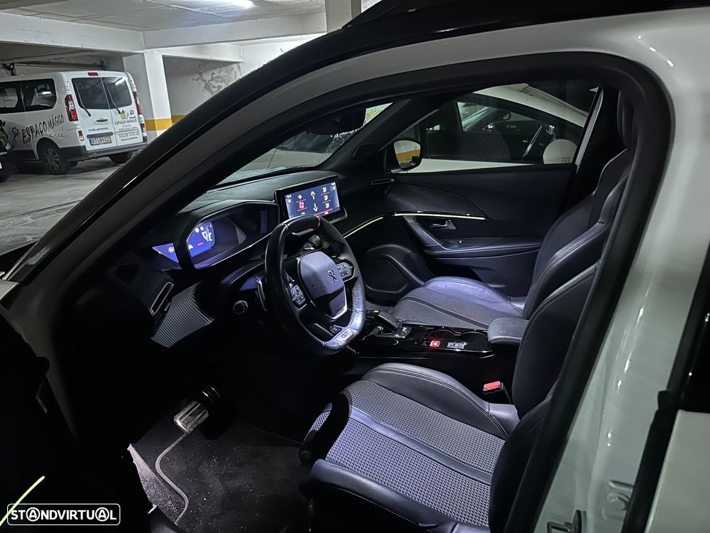 Peugeot 2008 1.2 PureTech GT Line EAT8 - 18