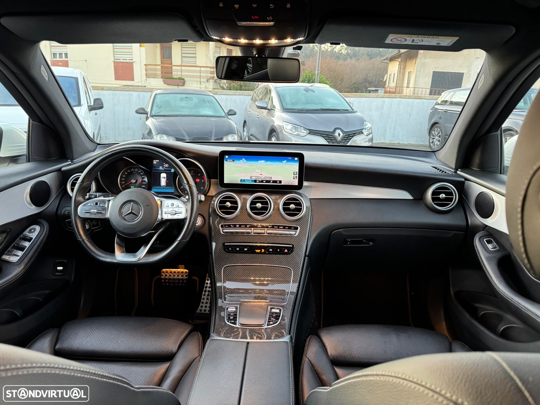 Mercedes-Benz GLC 220 d 4Matic 9G-TRONIC AMG Line - 31