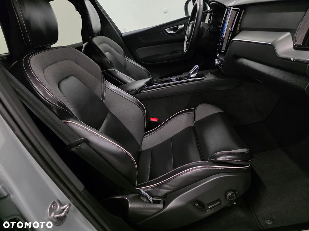 Volvo XC 60 B4 D Geartronic RDesign - 19