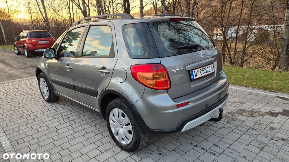 Suzuki SX4 1.9 DDiS DPF 4x4 Club - 2