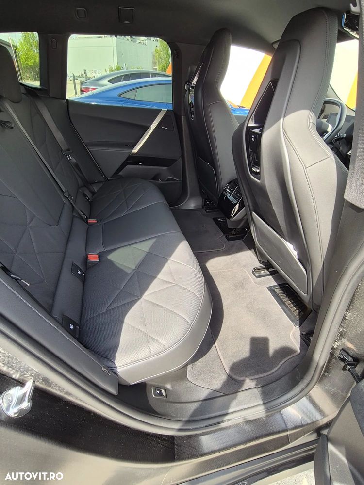 BMW iX - 5