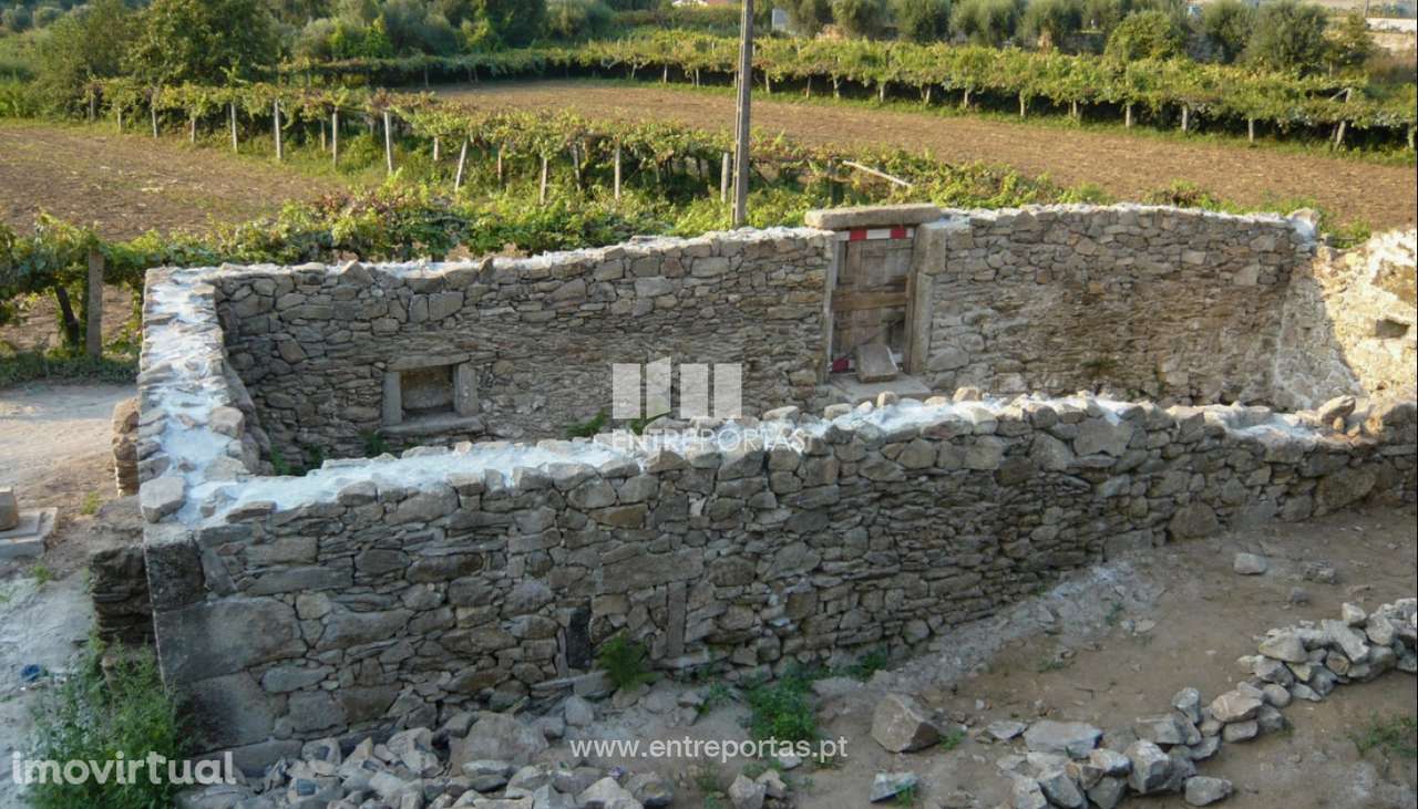 Venda de ótimo terreno c/ ruína, Subportela, Viana do Castelo - Grande imagem: 2/30