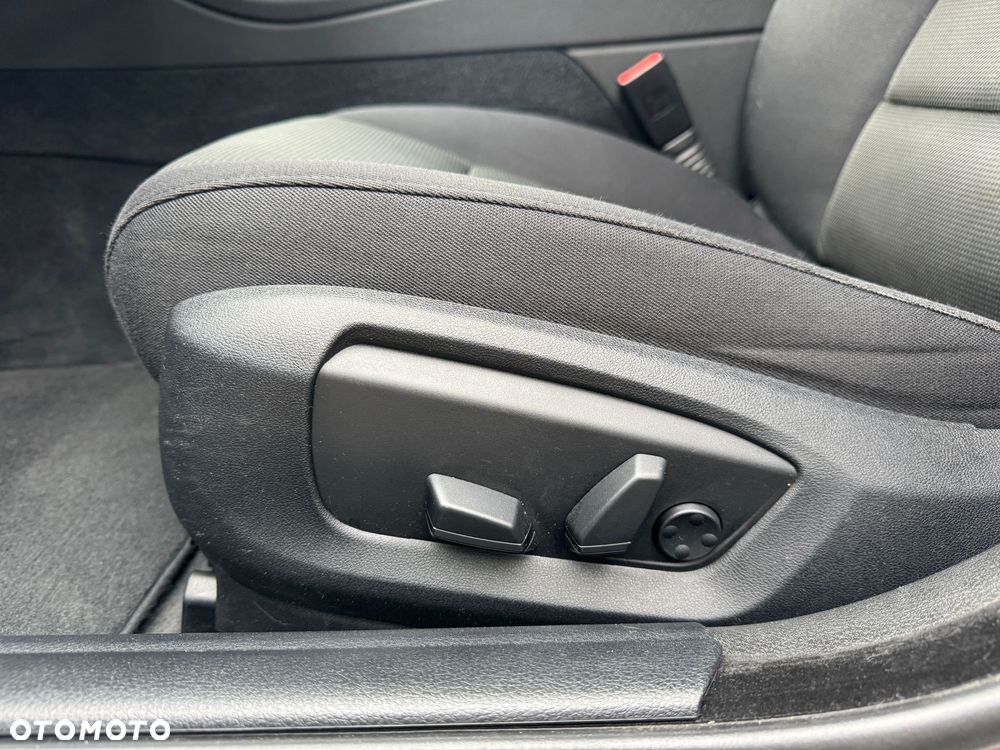 BMW Seria 5 520d - 8