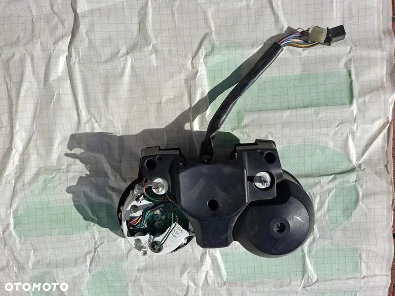 Hornet 600 zegary - 2