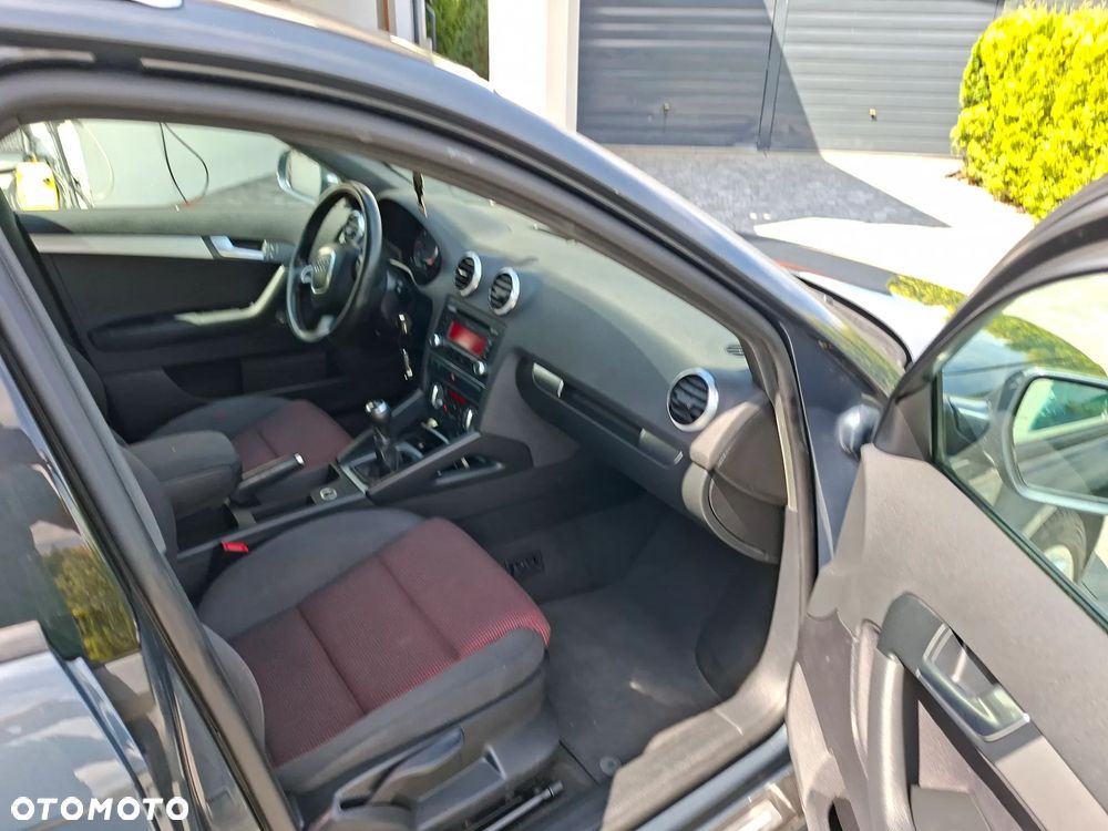 Audi A3 Sportback 1.6 TDI Attraction - 13