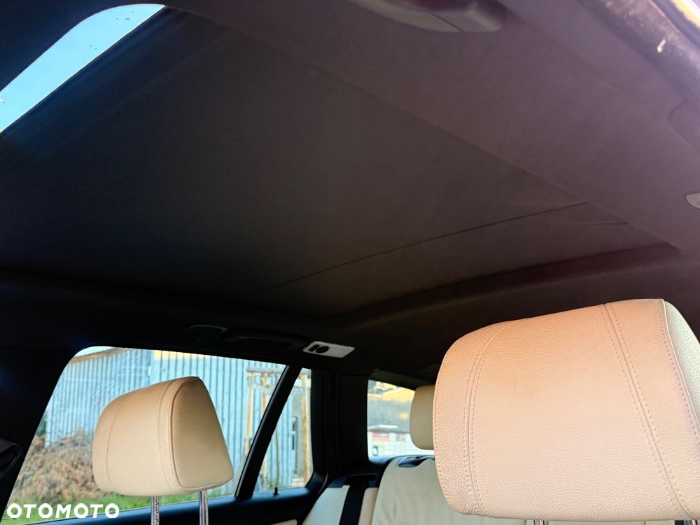 BMW Seria 3 320i - 15