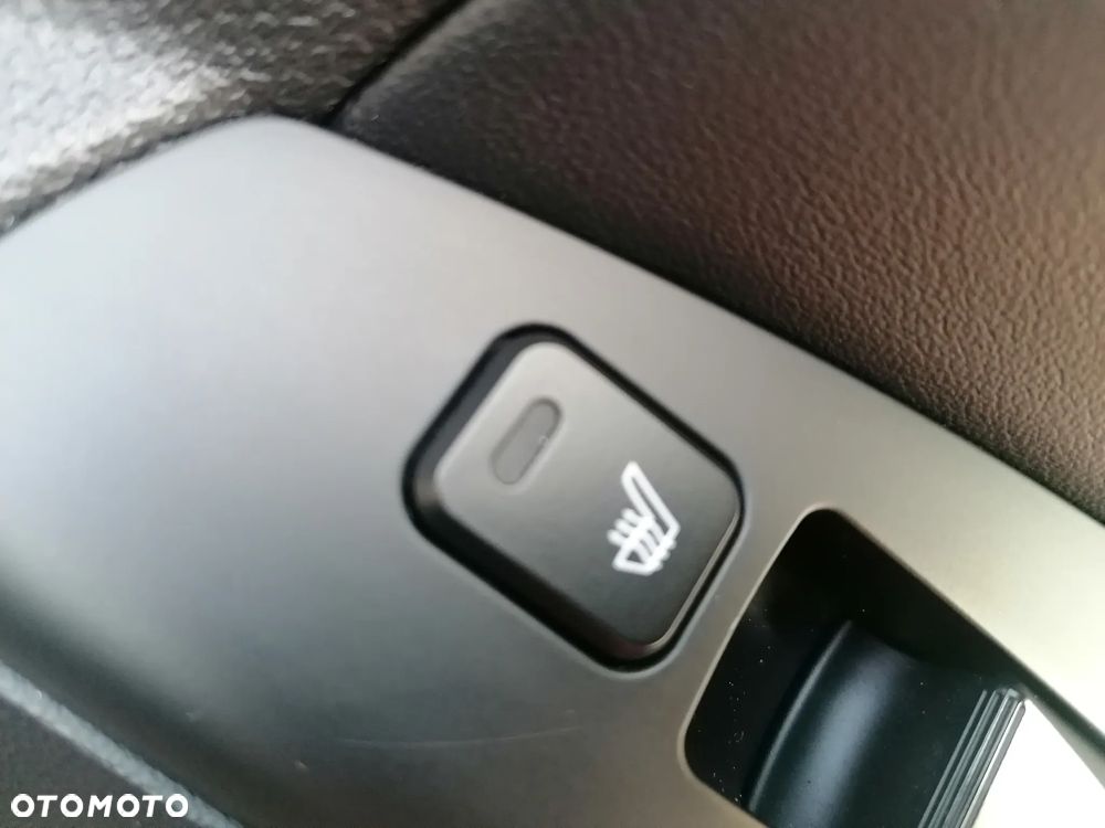 Hyundai ix35 1.6 2WD Fifa World Cup Edition - 28