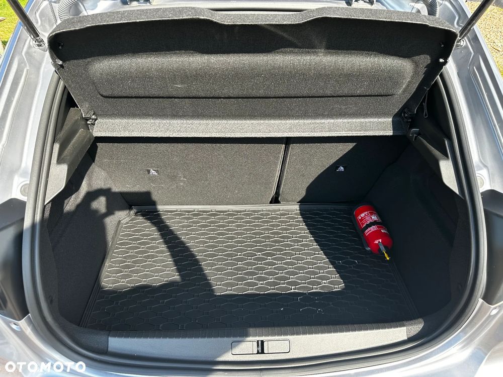 Peugeot 208 1.2 T Allure S&S - 11
