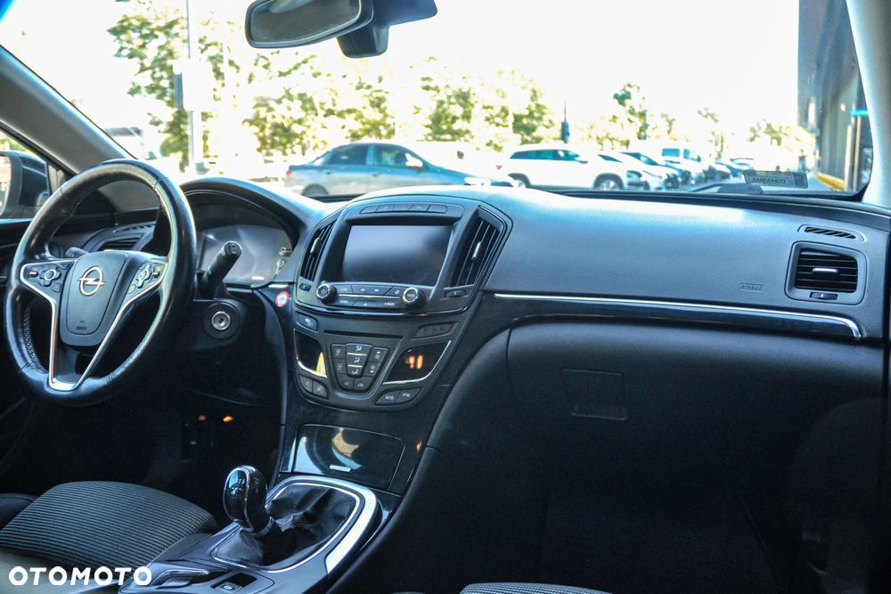 Opel Insignia - 11