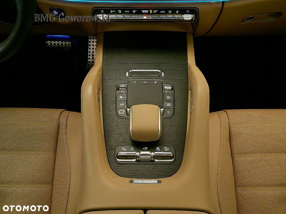 Mercedes-Benz GLS - 18