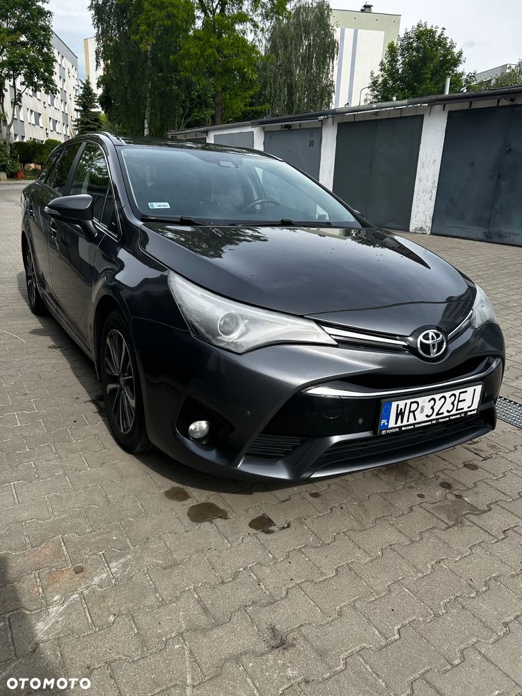 Toyota Avensis 2.0 D-4D Prestige - 1