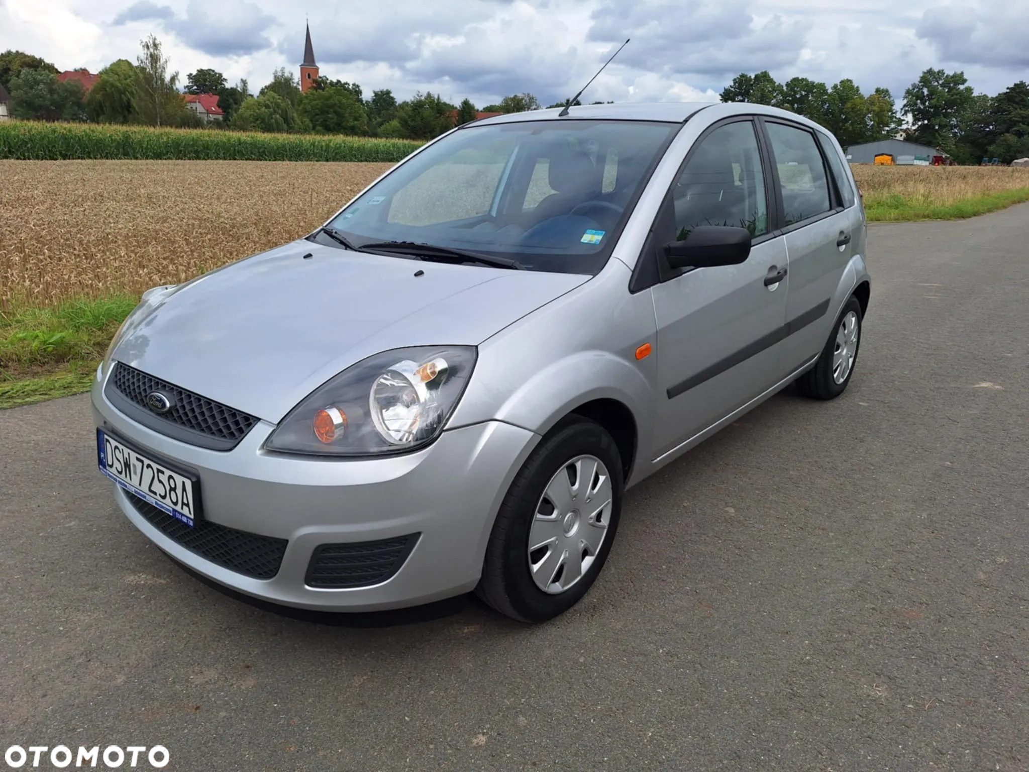 Ford Fiesta 1.4 Ambiente - 18