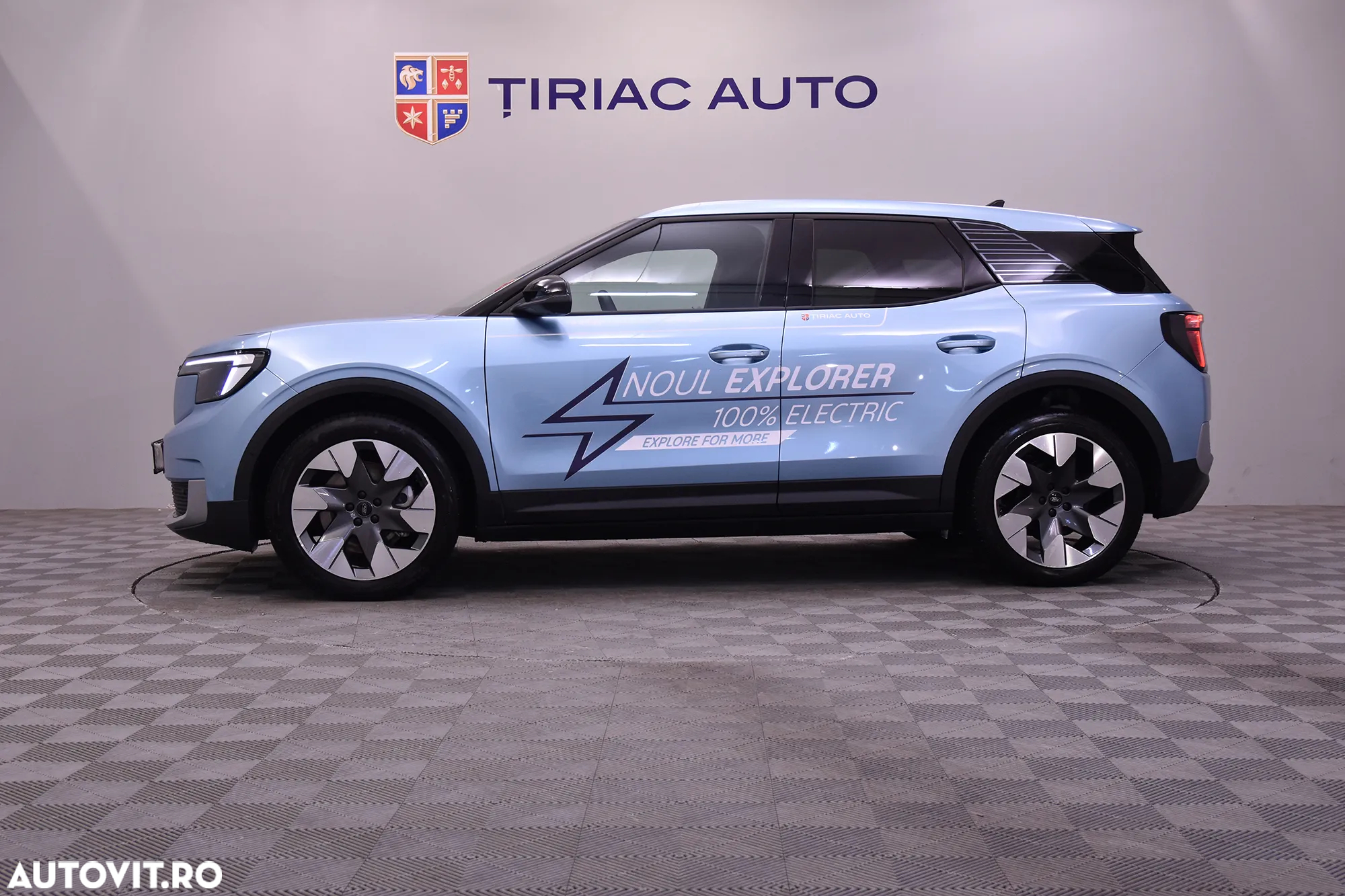 Ford Explorer AWD 79 kWh Extended Range Premium - 2