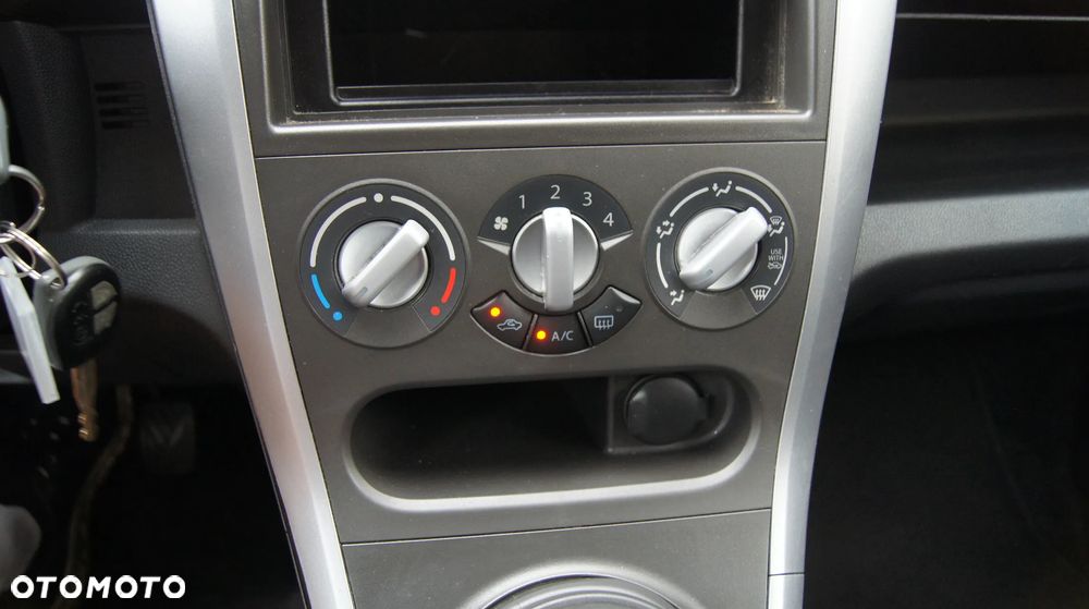 Suzuki Splash 1.0 Club - 19