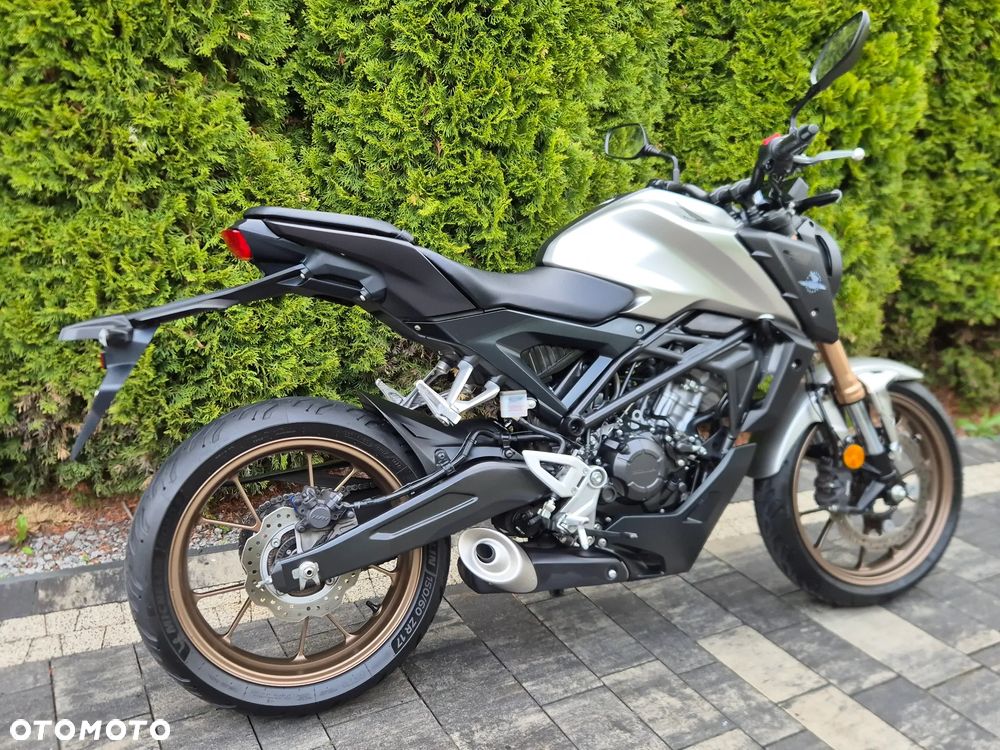Honda CB - 17