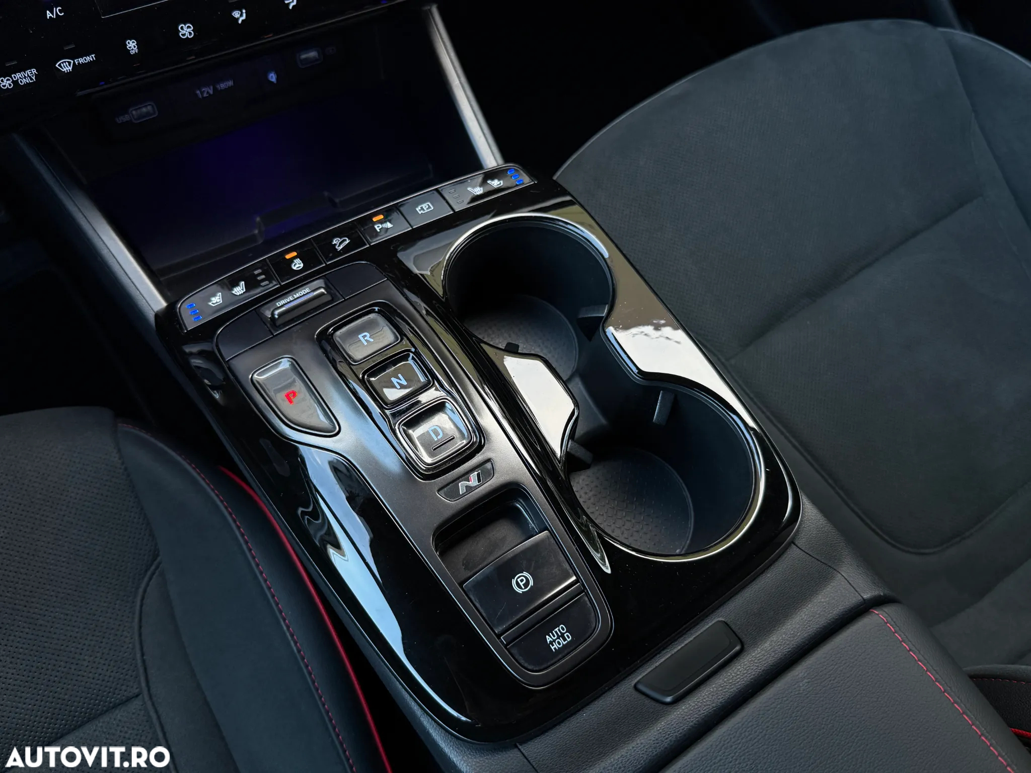 Hyundai Tucson - 2
