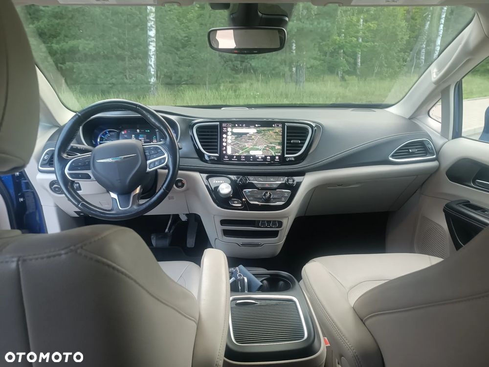 Chrysler Pacifica - 7