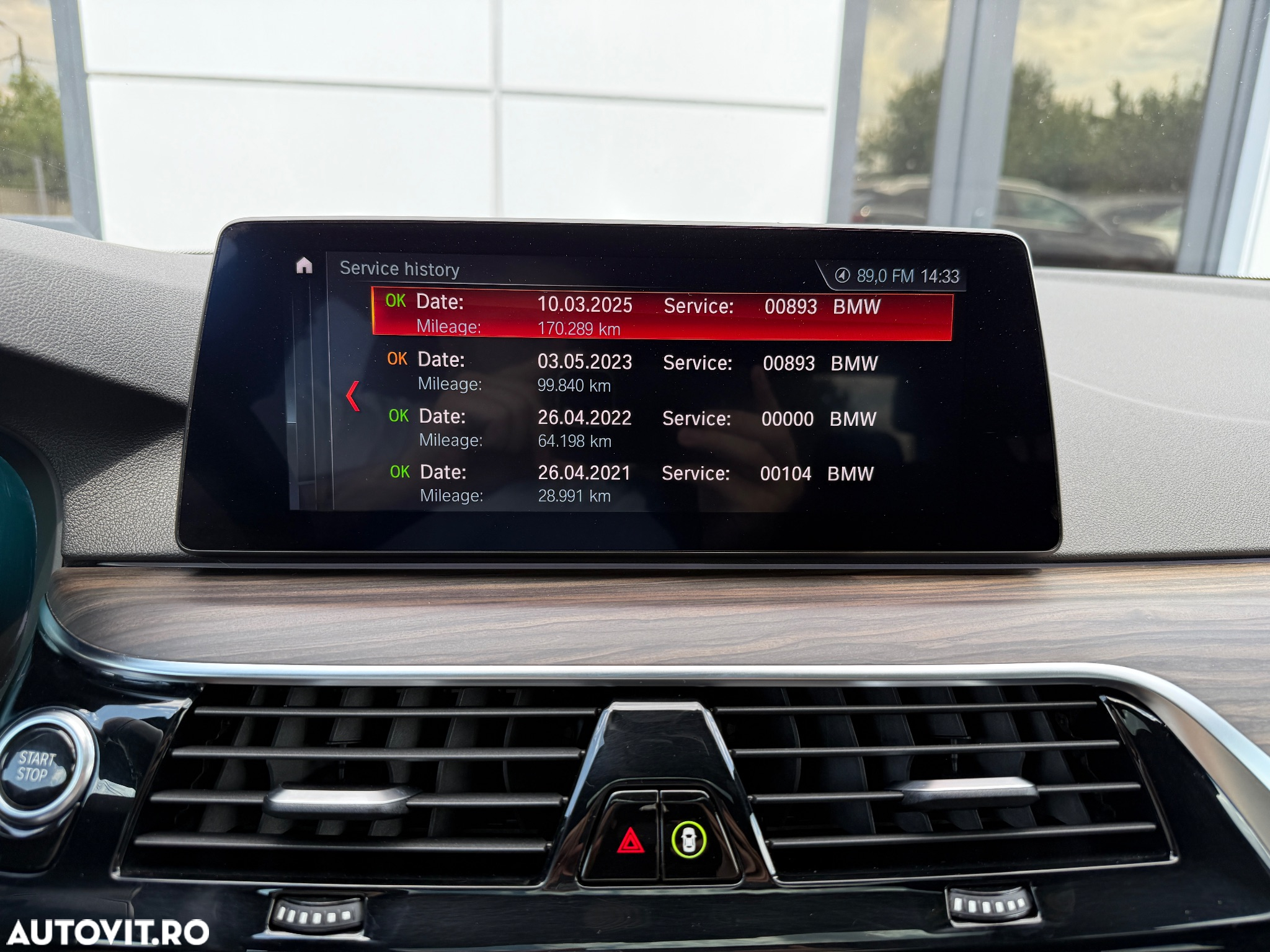 BMW Seria 5 530e Aut. M Sport Edition - 33