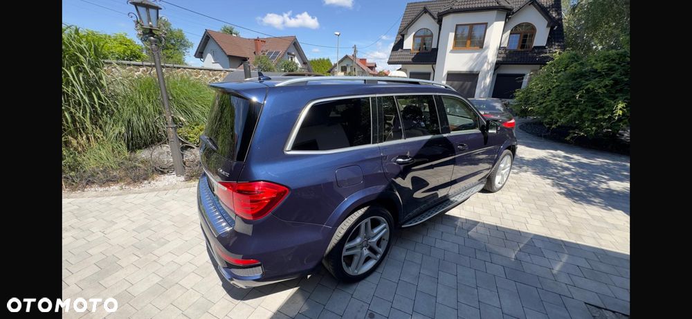Mercedes-Benz GL - 14