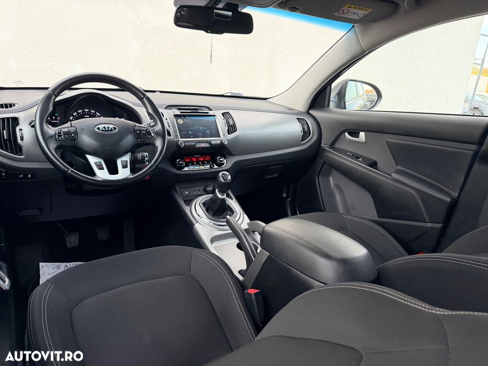 Kia Sportage 1.7 CRDI 2WD Dream-Team Edition - 18