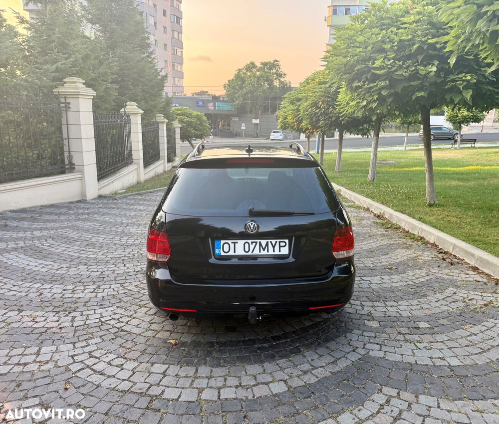 Volkswagen Golf 1.6 TDI DPF MATCH - 12