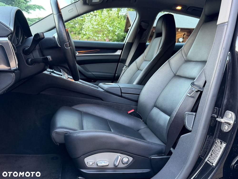 Porsche Panamera - 14