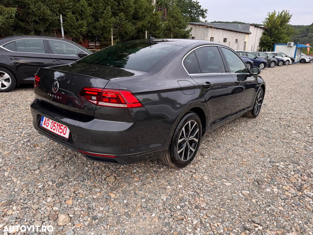 Volkswagen Passat Variant 2.0 TDI DSG (BlueMotion Technology) Highline - 38