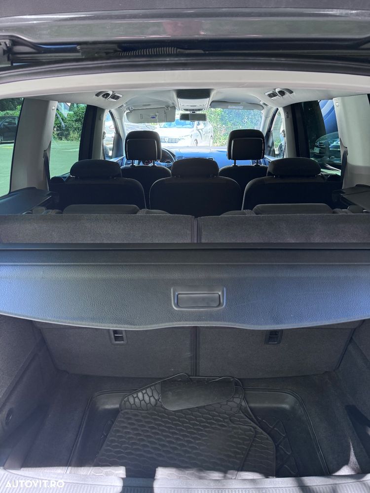 Volkswagen Sharan 2.0 TDI DSG BlueMotion Technology Comfortline - 11