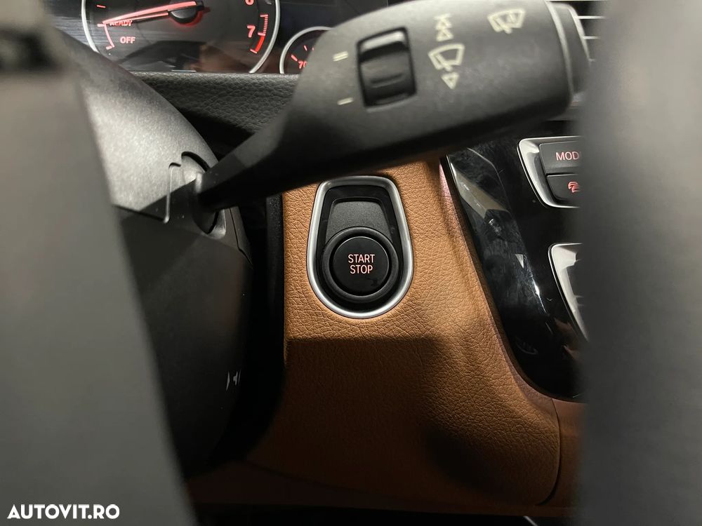 BMW Seria 3 330e iPerformance Luxury Line - 29